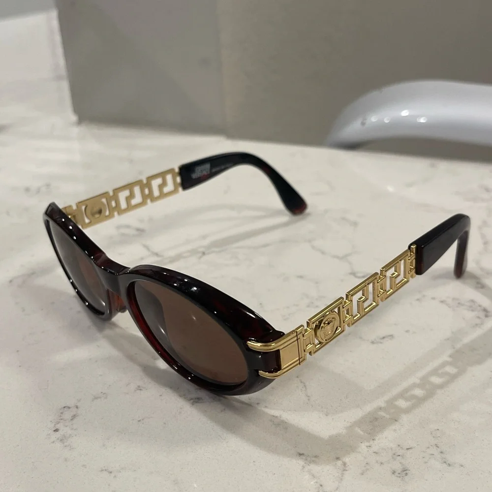 Vintage Gianni Versace mod 486 unisex biggie Medusa logo sunglasses
